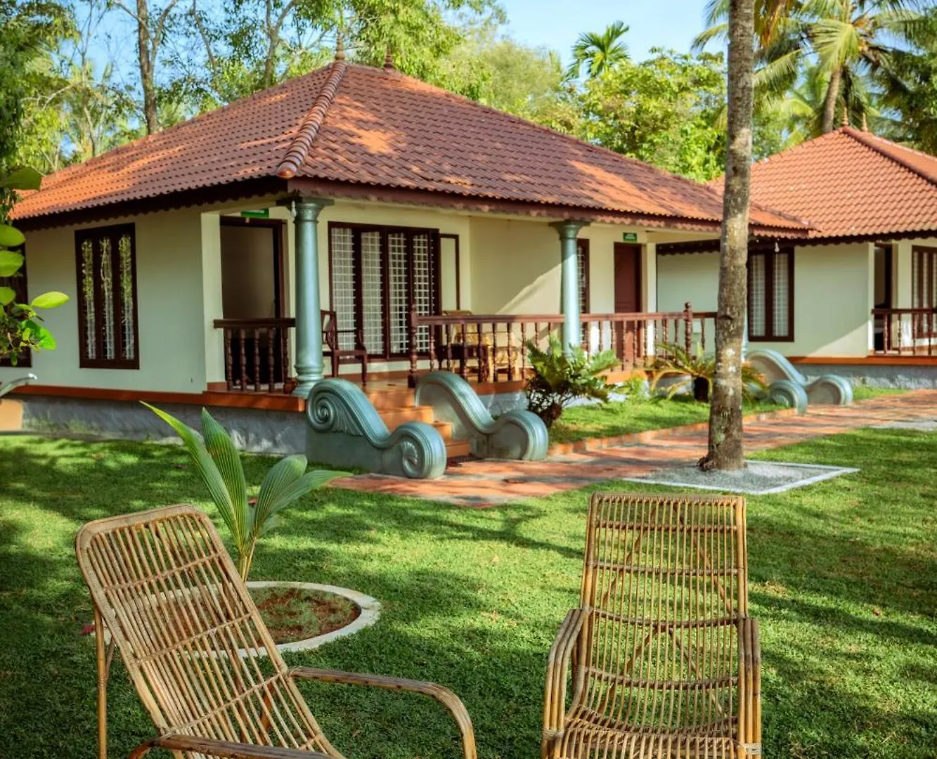Dhathri Ayurveda Resort And Panchakarma Centre Kayankulam