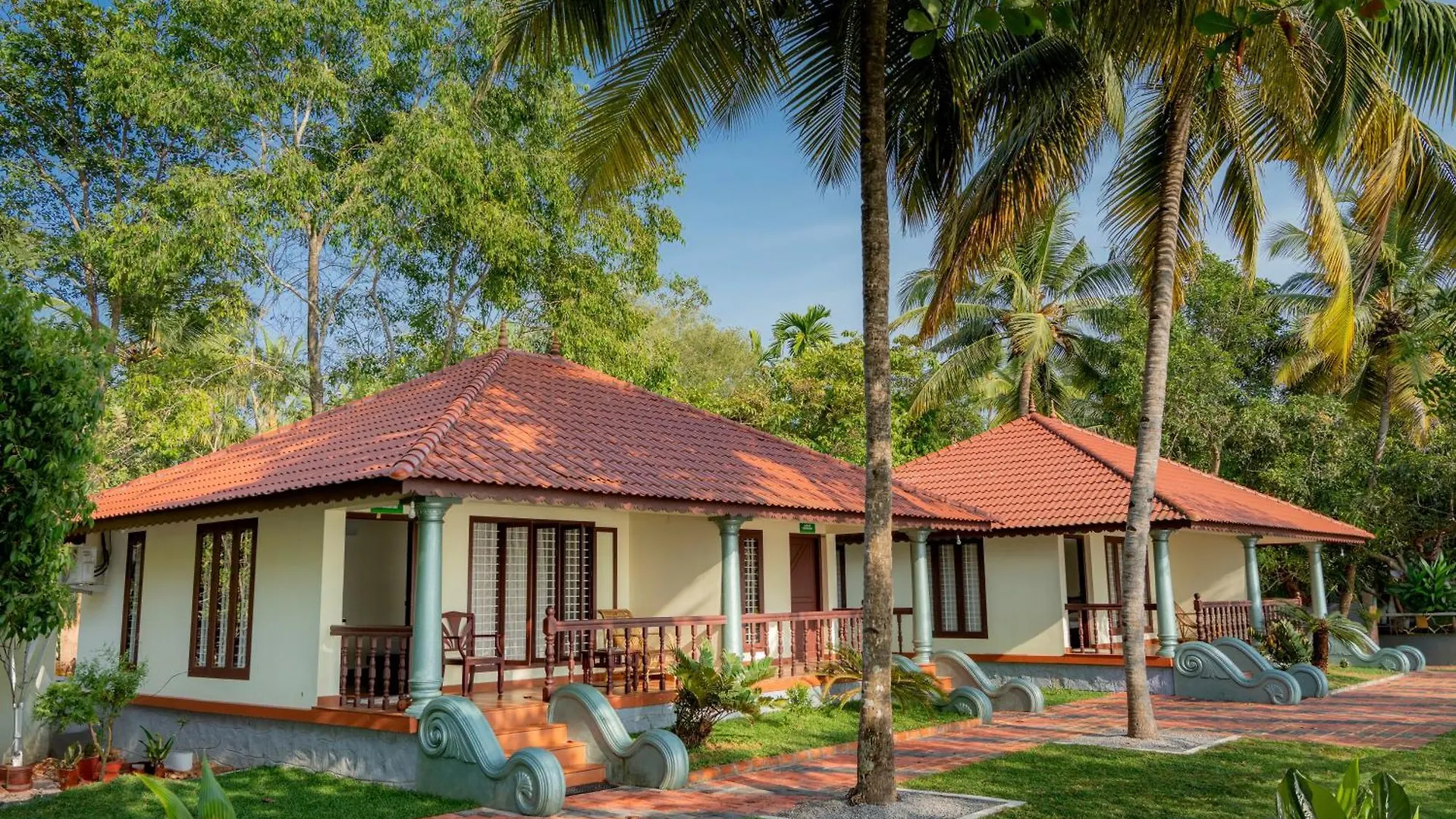 Dhathri Ayurveda Resort And Panchakarma Centre Kāyankulam
